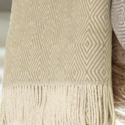 Pläd gåsöga beige